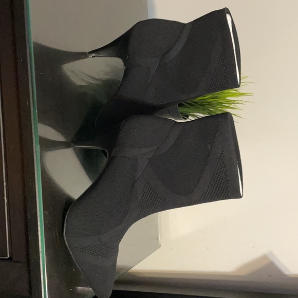 Carlos by Carlos Santana Black Makayla Sleeve Bootie - Picture 3 of 7